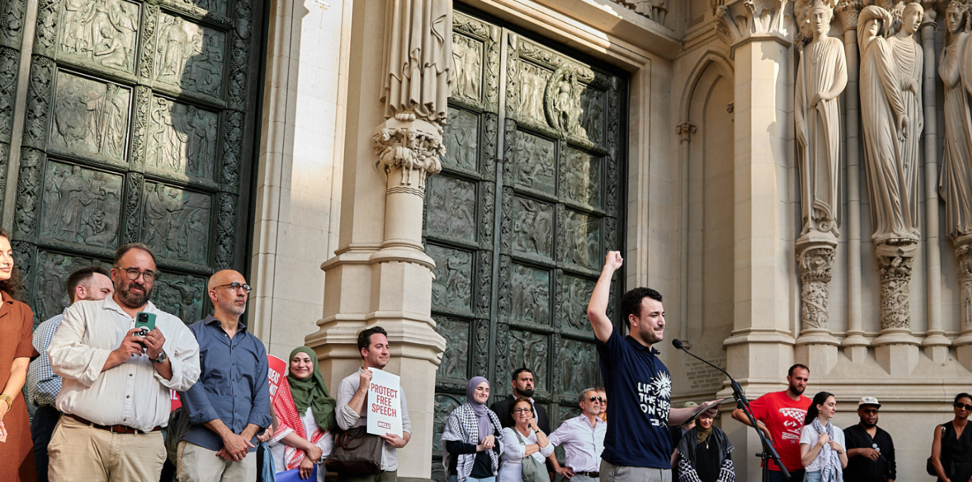 Mahmoud Khalil addressing crowd after release.